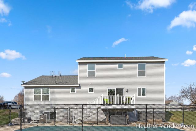 6286 Sheldon Drive, Hudsonville, MI 49426