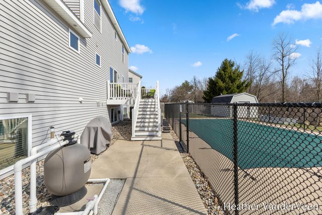 6286 Sheldon Drive, Hudsonville, MI 49426
