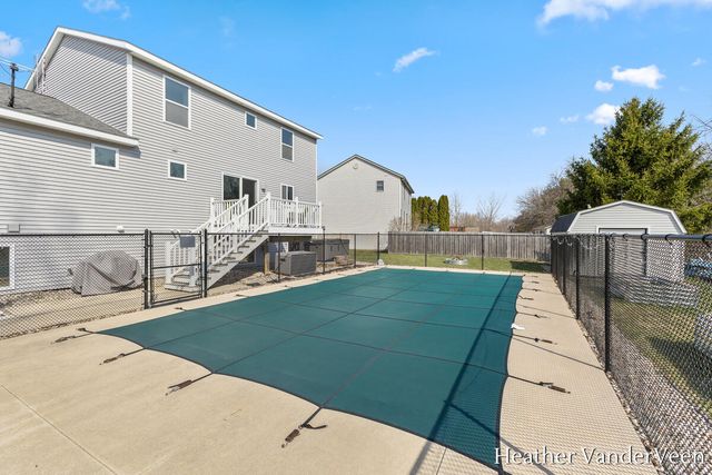 6286 Sheldon Drive, Hudsonville, MI 49426