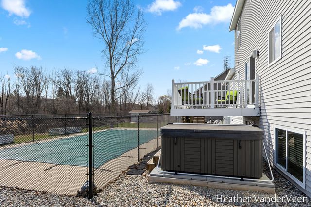 6286 Sheldon Drive, Hudsonville, MI 49426