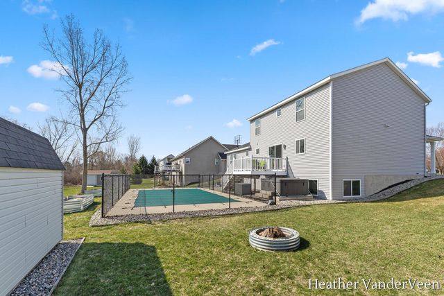 6286 Sheldon Drive, Hudsonville, MI 49426