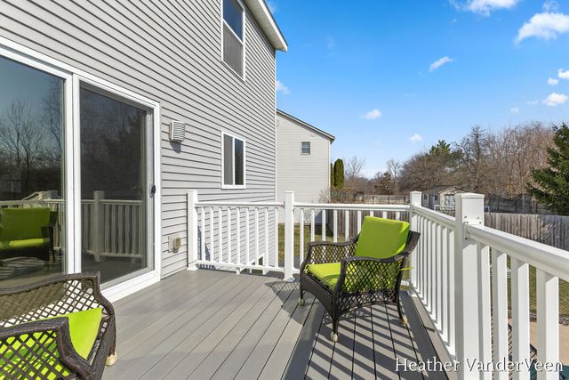 6286 Sheldon Drive, Hudsonville, MI 49426