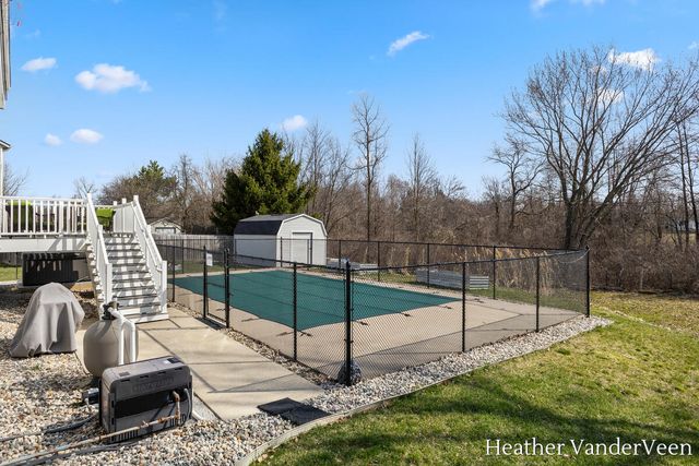 6286 Sheldon Drive, Hudsonville, MI 49426