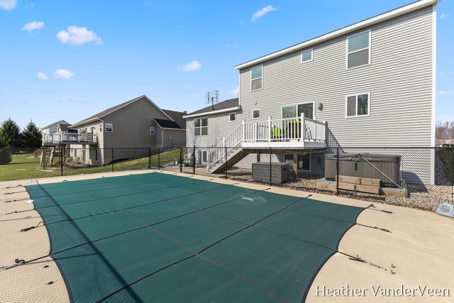 6286 Sheldon Drive, Hudsonville, MI 49426