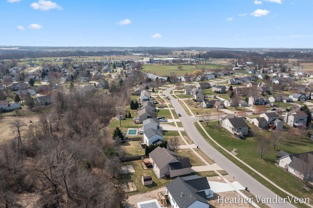 6286 Sheldon Drive, Hudsonville, MI 49426