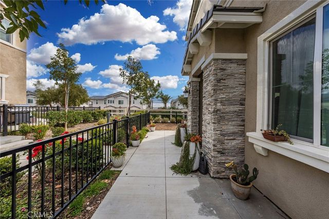 16502 Casa Grande Avenue 235, Fontana, CA 92336