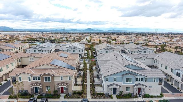 16502 Casa Grande Avenue 235, Fontana, CA 92336