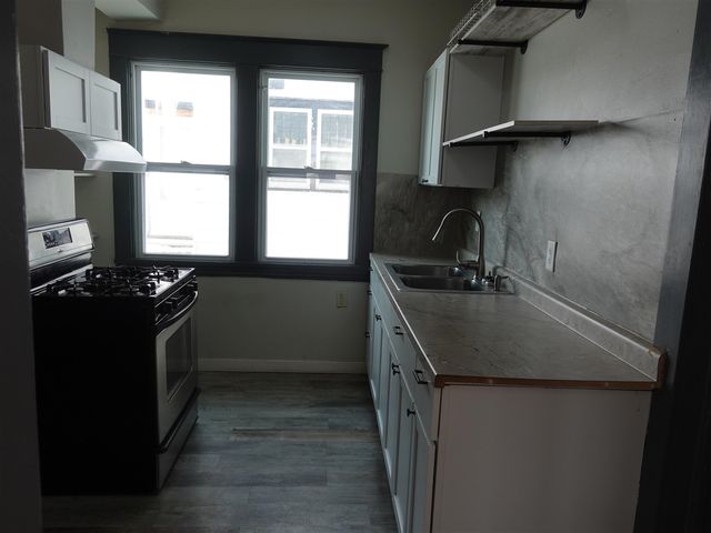 62 Corinne Street, Grand Rapids, MI 49507