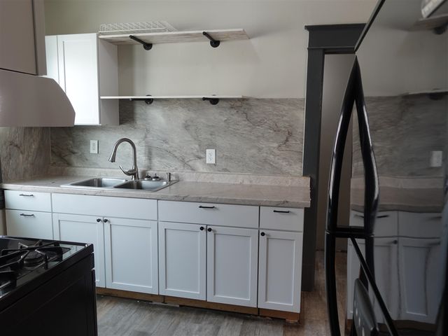 62 Corinne Street, Grand Rapids, MI 49507