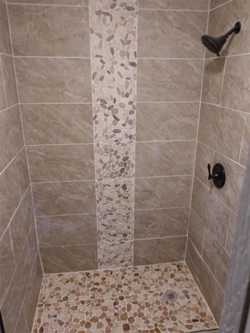 62 Corinne Street, Grand Rapids, MI 49507