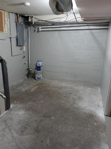 62 Corinne Street, Grand Rapids, MI 49507