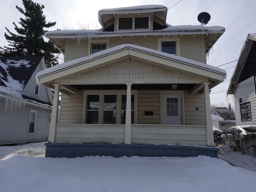 62 Corinne Street, Grand Rapids, MI 49507