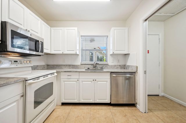 308 Southwind Court 6, North Palm Beach, FL 33408