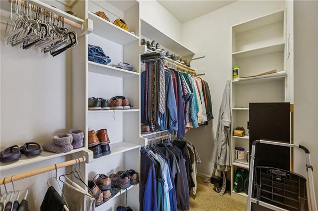 15002 S Glen Eyrie Street, Olathe, KS 66061