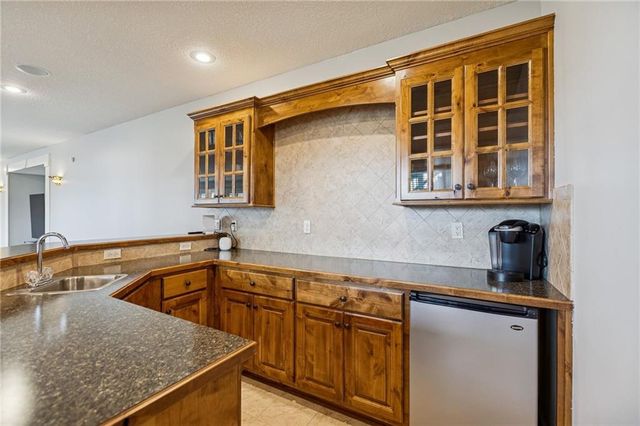 15002 S Glen Eyrie Street, Olathe, KS 66061