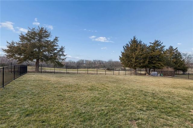 15002 S Glen Eyrie Street, Olathe, KS 66061