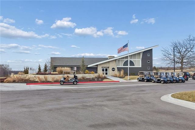 15002 S Glen Eyrie Street, Olathe, KS 66061