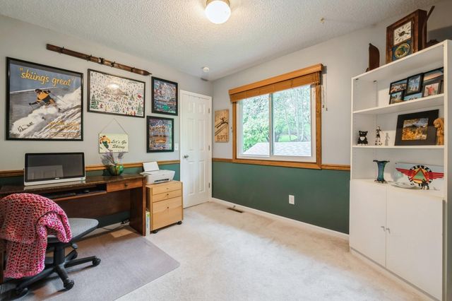6708 Amherst Lane, Eden Prairie, MN 55346
