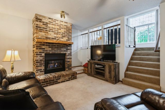 6708 Amherst Lane, Eden Prairie, MN 55346