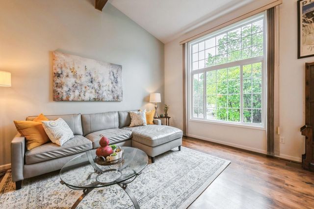 6708 Amherst Lane, Eden Prairie, MN 55346