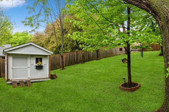 6708 Amherst Lane, Eden Prairie, MN 55346