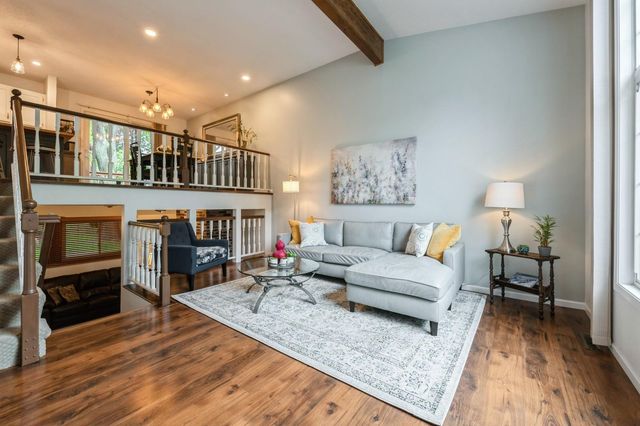 6708 Amherst Lane, Eden Prairie, MN 55346