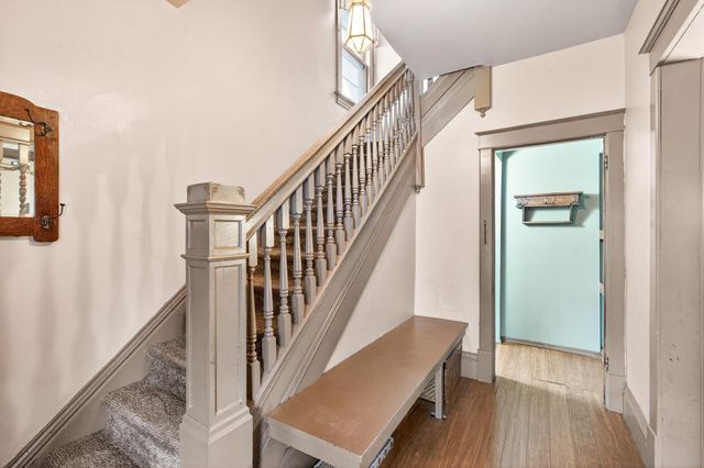 632 Manomin Avenue, Saint Paul, MN 55107