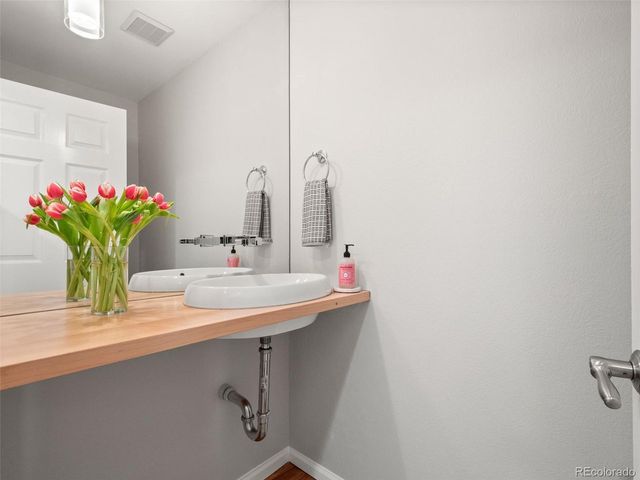 6014 E Euclid Ave, Centennial, CO 80111