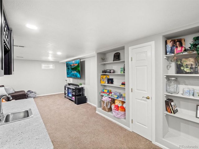 6014 E Euclid Ave, Centennial, CO 80111