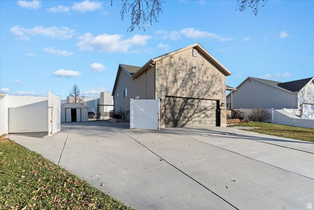 2243 S 1350 W, Woods Cross, UT 84087