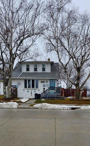 2122 Lincoln STREET, Two Rivers, WI 54241