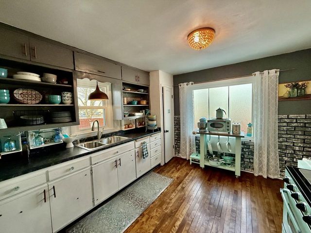 2122 Lincoln STREET, Two Rivers, WI 54241