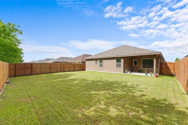 9020 Ridgeriver Way, Fort Worth, TX 76131