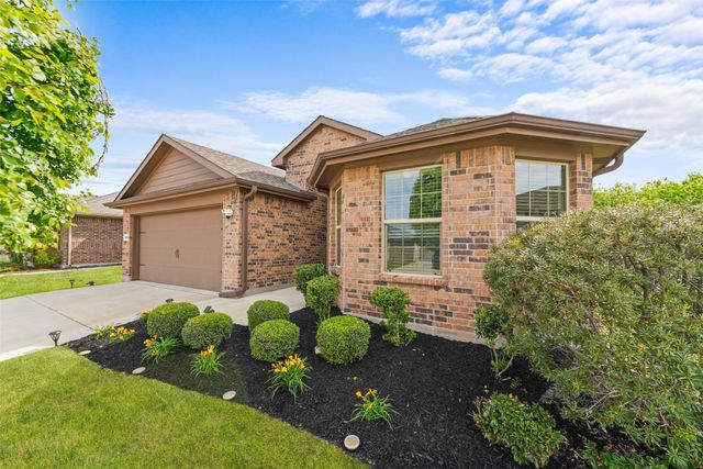 9020 Ridgeriver Way, Fort Worth, TX 76131