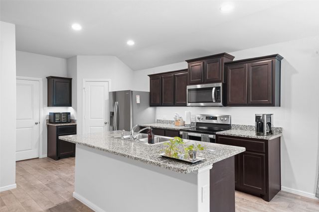 9020 Ridgeriver Way, Fort Worth, TX 76131