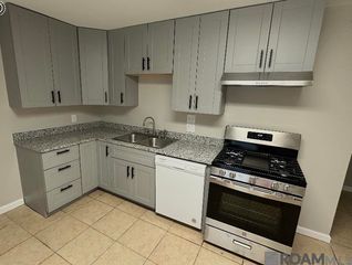 11639 Auburn Dr, Baton Rouge, LA 70816