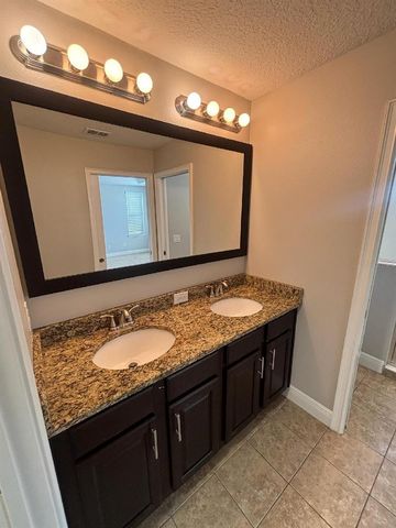 8171 ROSEVILLE BOULEVARD, Davenport, FL 33896