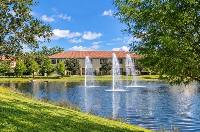 8171 ROSEVILLE BOULEVARD, Davenport, FL 33896
