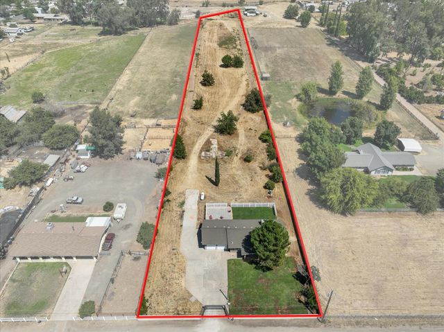 12156 E Mckinley Avenue, Sanger, CA 93657