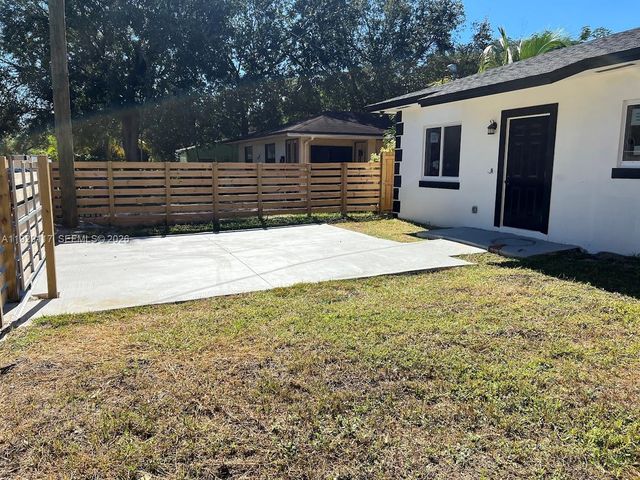 9254 NW 3rd Avenue, Miami, FL 33150