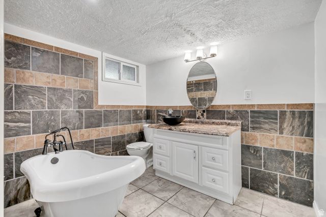 1119 E 10600 S, Sandy, UT 84094
