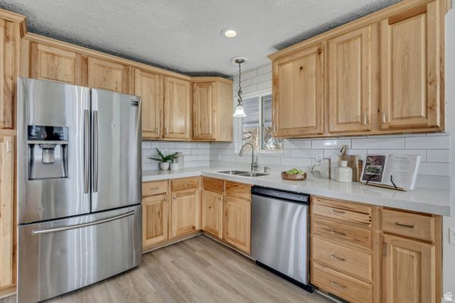 1119 E 10600 S, Sandy, UT 84094