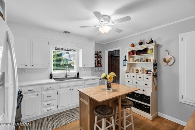 177 10th Street, Belford, NJ 07718