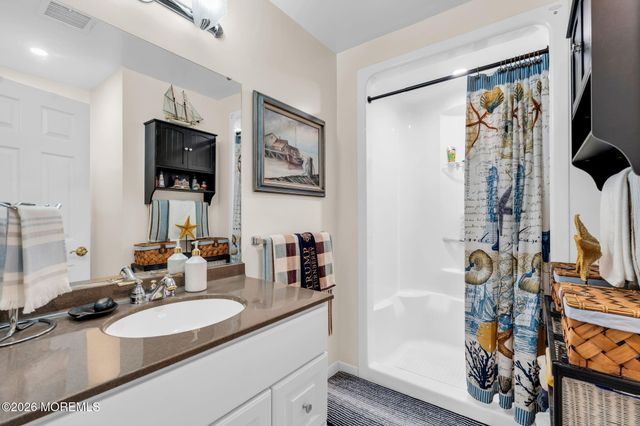 177 10th Street, Belford, NJ 07718