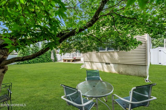 177 10th Street, Belford, NJ 07718