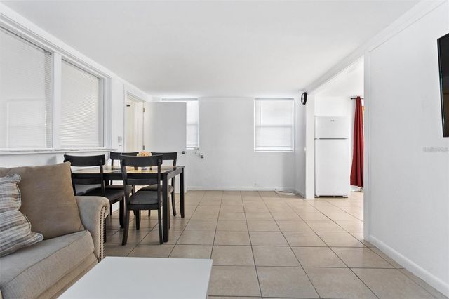 904 LAKEVIEW ROAD Unit B, Clearwater, FL 33756