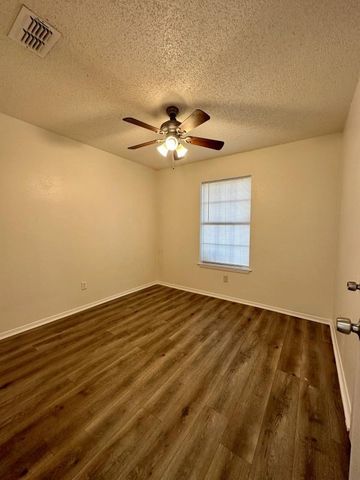 11204 Liberty School Road, Pelican Bay, TX 76020