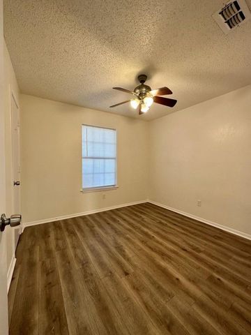 11204 Liberty School Road, Pelican Bay, TX 76020