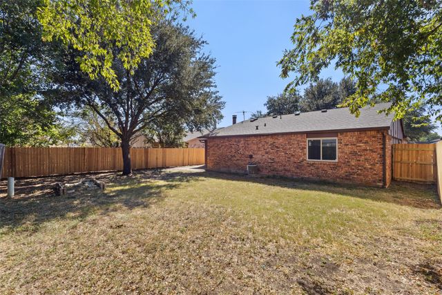 4037 Engleman Street, Fort Worth, TX 76137