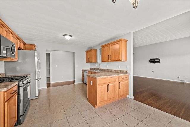 2939 Vaughndale Drive, Machesney Park, IL 61115